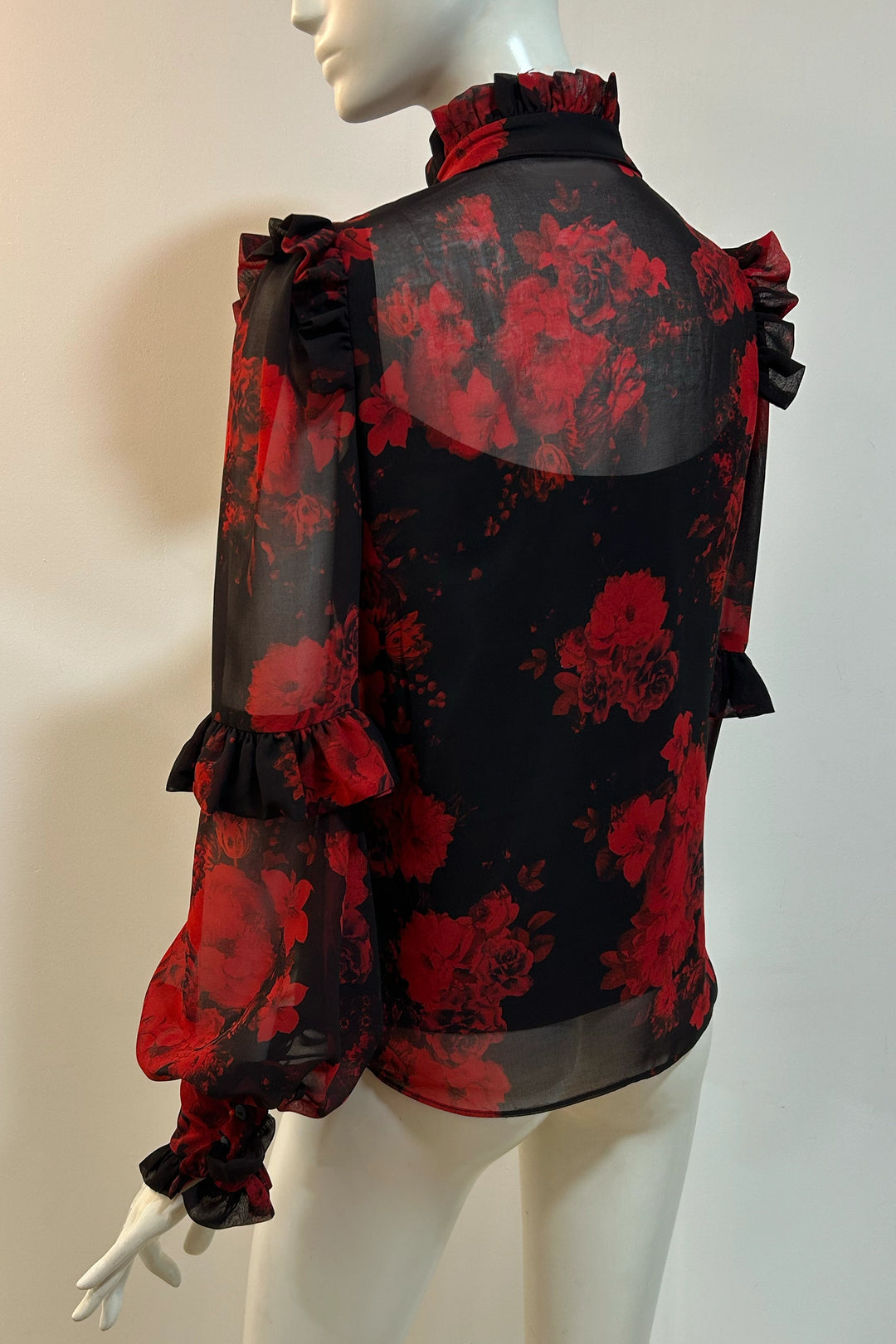 Evie Blouse in Dark Roses