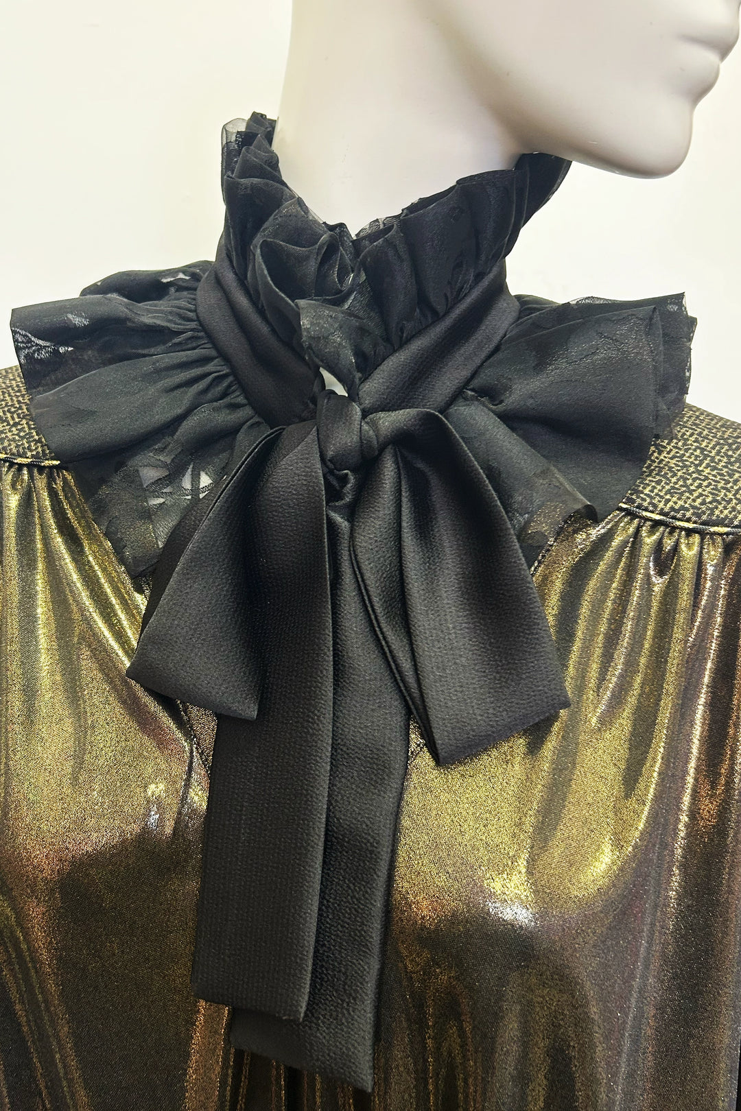 Organza Estelle Frill Collar