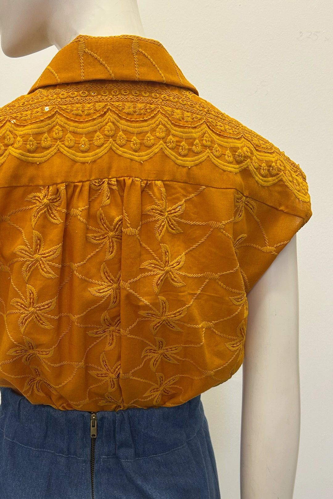 Kitt Blouse in Indian Broderie